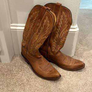 Cowgirl boots leather size 8.5